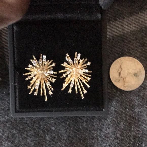 NIB 18kt Gold Star Galaxy Diamond Earrings - Picture 4 of 5